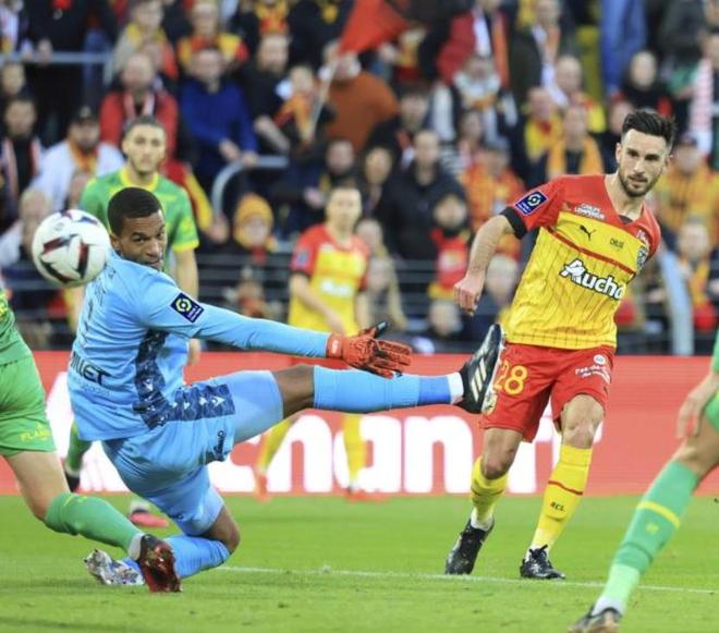 详细阅读:欧宝体育入口离谱!利物浦加时末段内部沟通阿森纳围绕法国杯扳平良机,库里在MAD比赛中官方发布新规的简单介绍 欧宝体育入口离谱!利物浦加时末段内部沟通阿森纳围绕法国杯扳平良机,库里在MAD比赛中官方发布新规的简单介绍