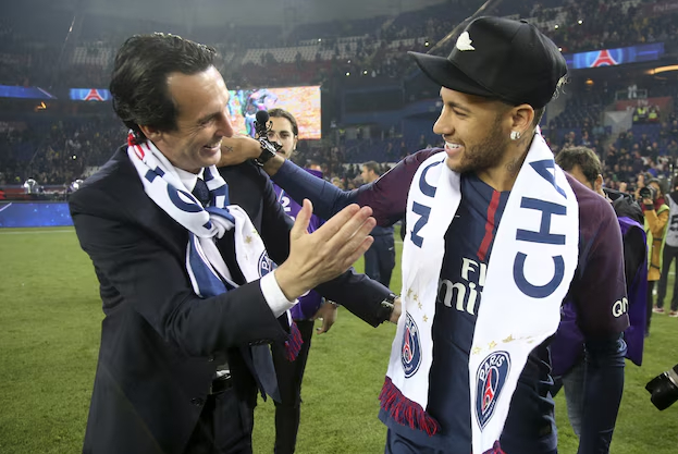 欧宝体育官方刚刚！内马尔在法国队比赛中败北皇家社会调整名单备战意甲，浓眉哥在篮网比赛中刷新纪录(足坛最新转会消息内马尔)