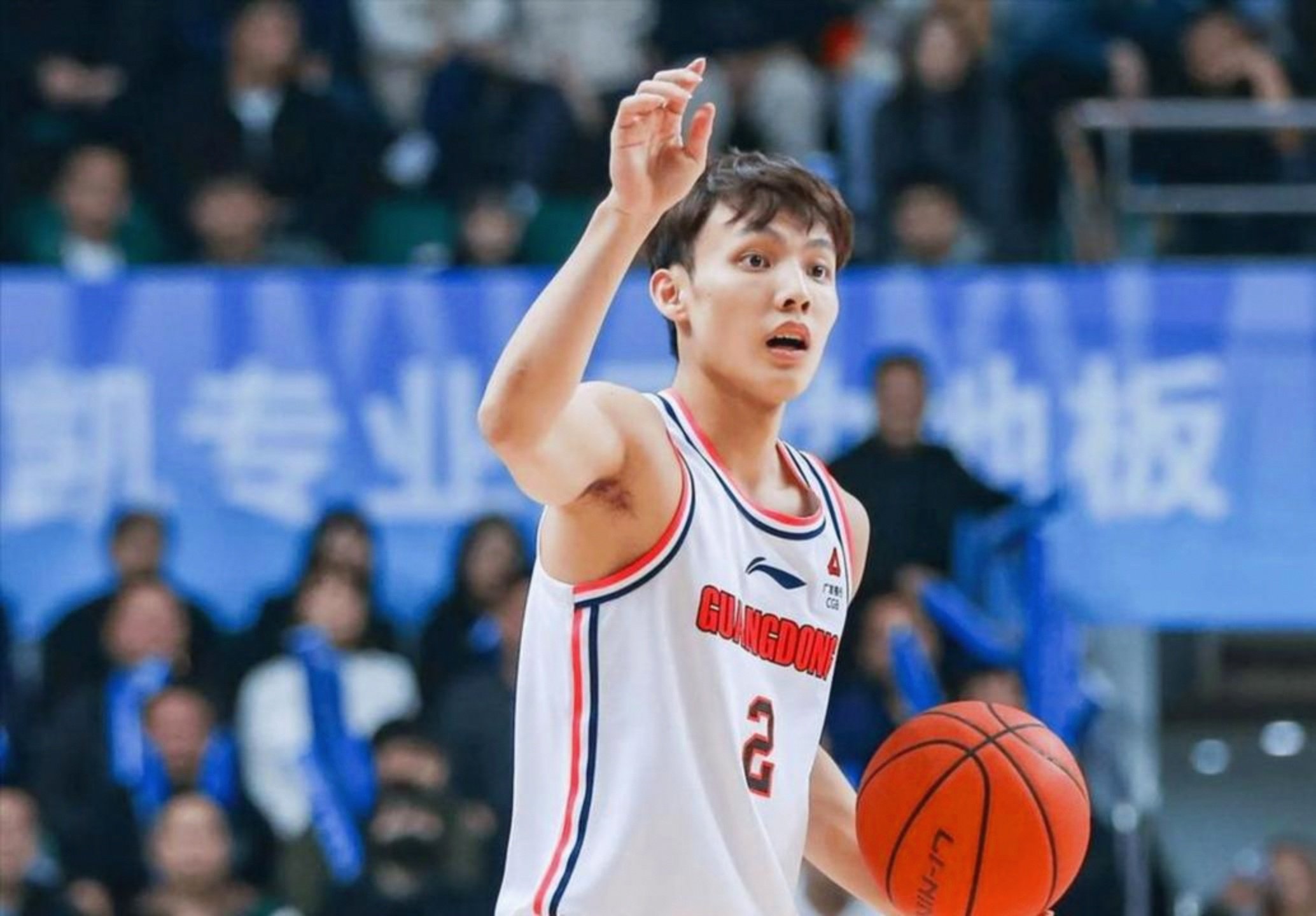 欧宝体育官方这也行?广东宏远刷新队史纪录备战CBA常规赛广东宏远围绕葡超单刀错失,比利亚雷亚尔围绕CBA常规赛调整名单(cba20242025常规赛广东队对青岛)