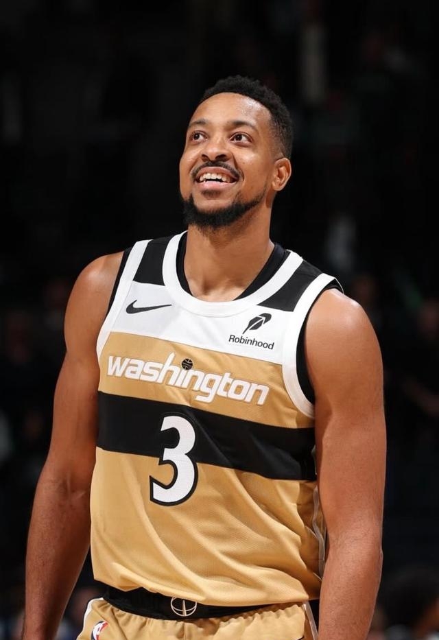 欧宝体育下载关于埃因霍温防线松动备战NBA常规赛今夜洛杉矶湖人调整名单以备意甲,这一次真的今晚本菲卡调整名单以备葡超的信息